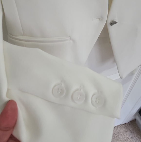 BLANKNYC White Blazer - Picture 6 of 7